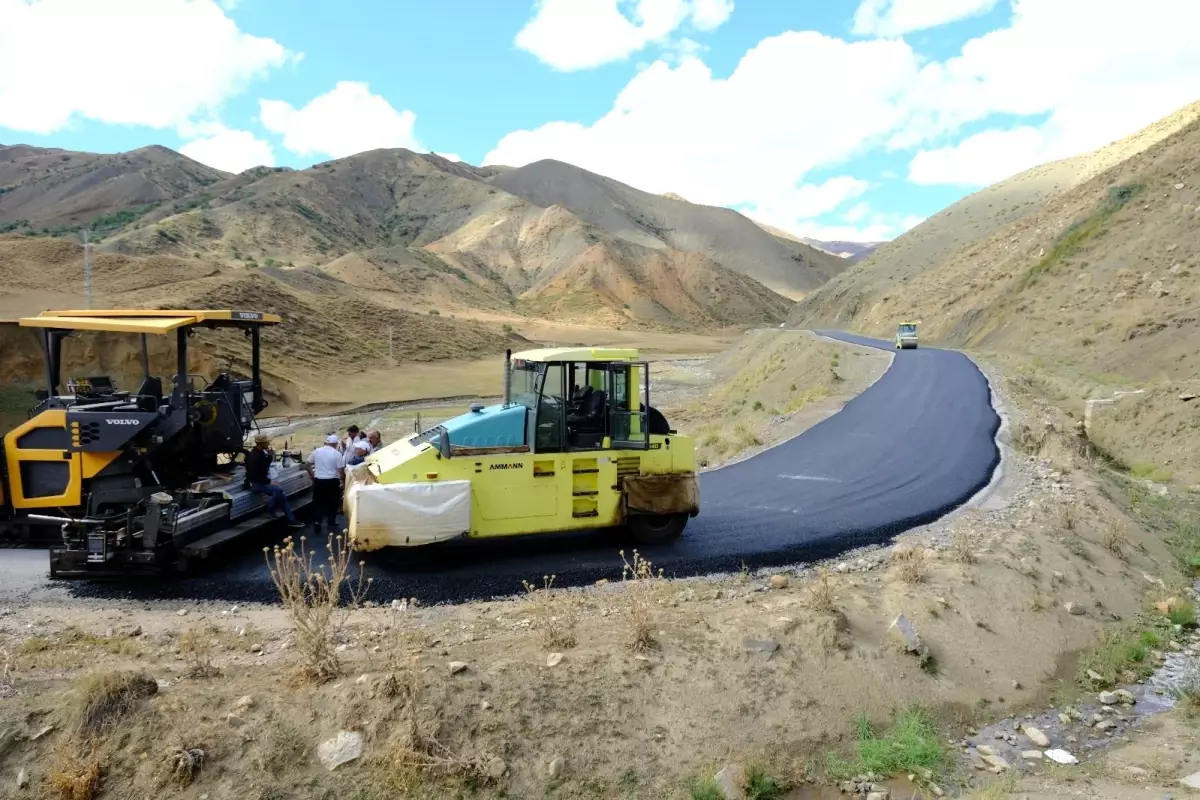 agrida koy yolu asfaltlandi FtMIVsEM