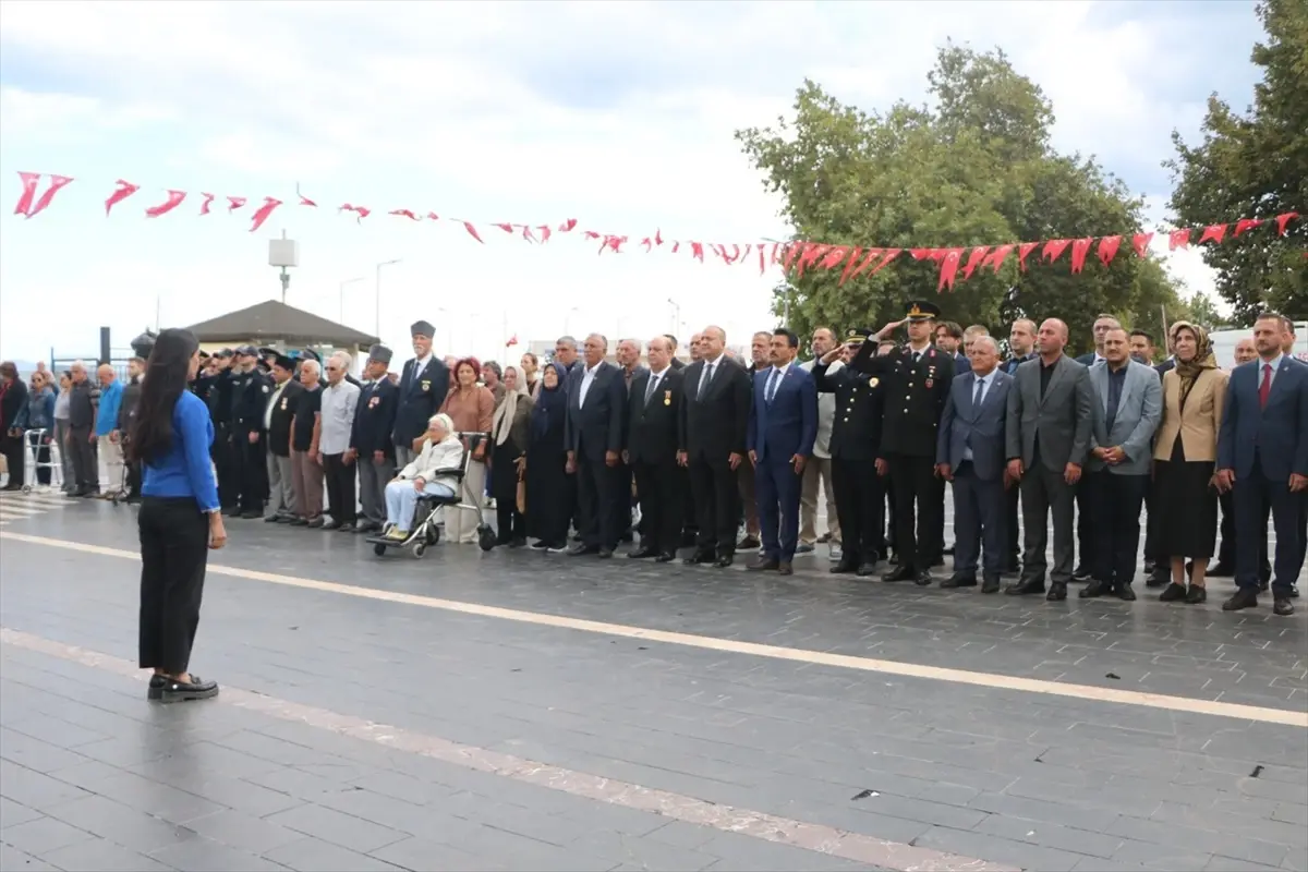 cinarcikta gaziler gunu toreni dMRdlNr9