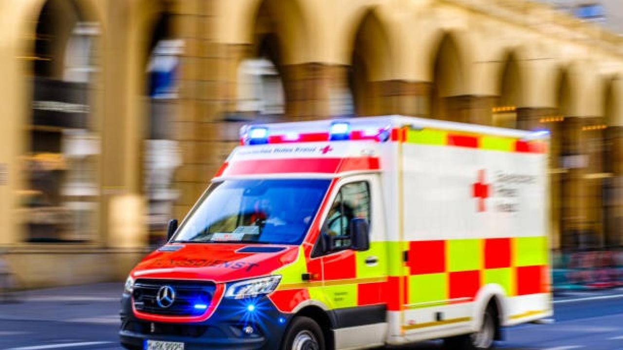 almanyada belediye baskanina bicakli saldiri agir yarali ezZSgC4u