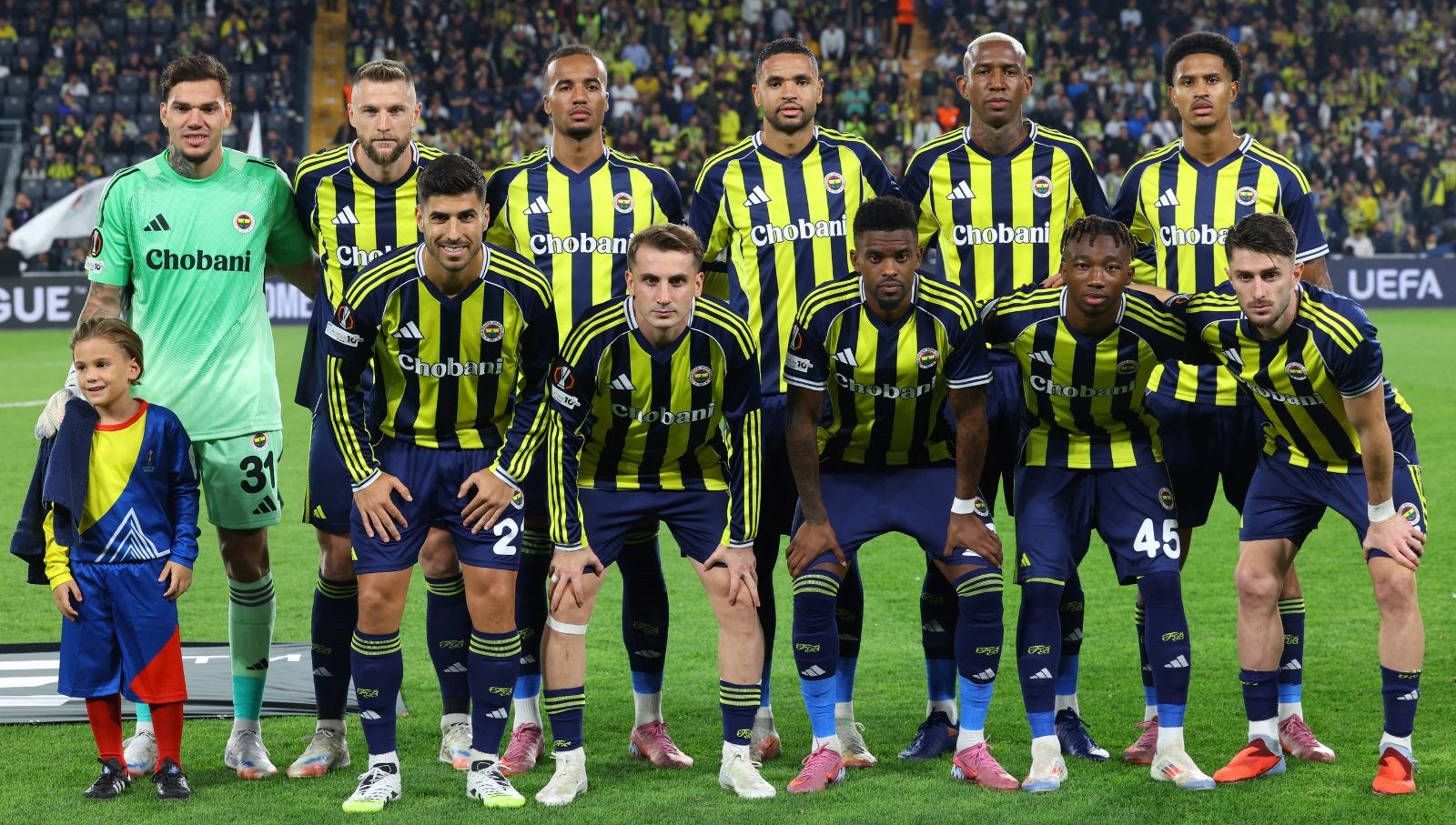 fenerbahcede 12 futbolcu milli mesaide dOUErNiX