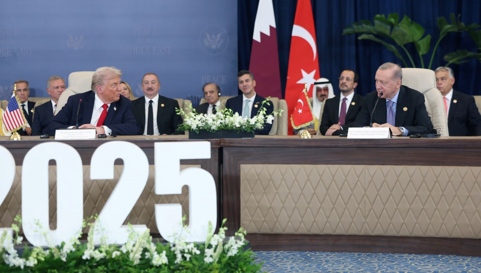 kabine uyelerinden baris zirvesi paylasimlari AE6WqOF7.jpg