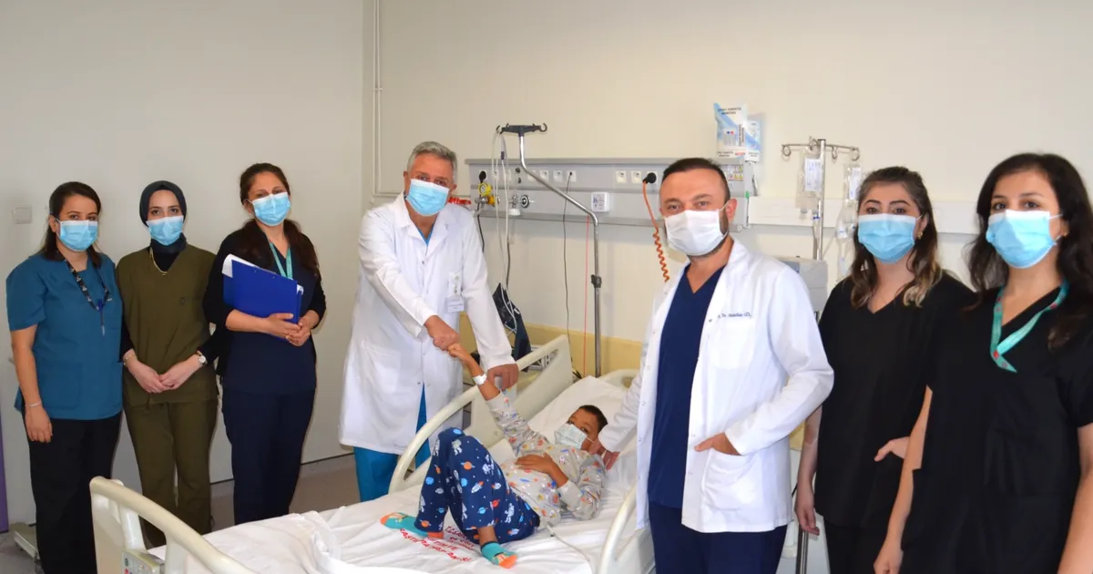 minik fehmi babasinin bobregi ile hayata tutundu RDzjLLHn