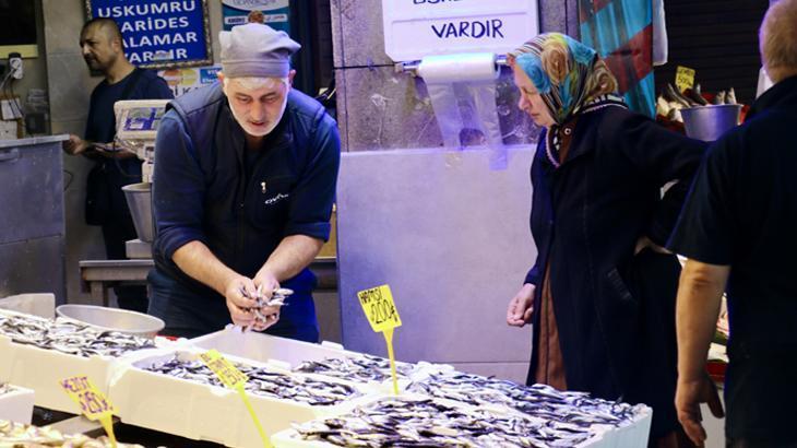 trabzonda hamsinin kilosu 200 tl t1C4wgZv