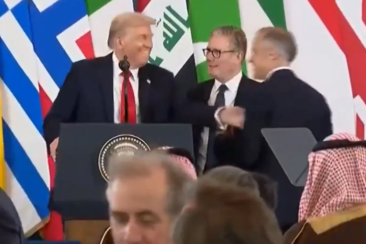 zirvede ilginc anlar trump o ulkenin liderini once kaybetti sonra unvanini degistirdi tS1iqc5W.jpg