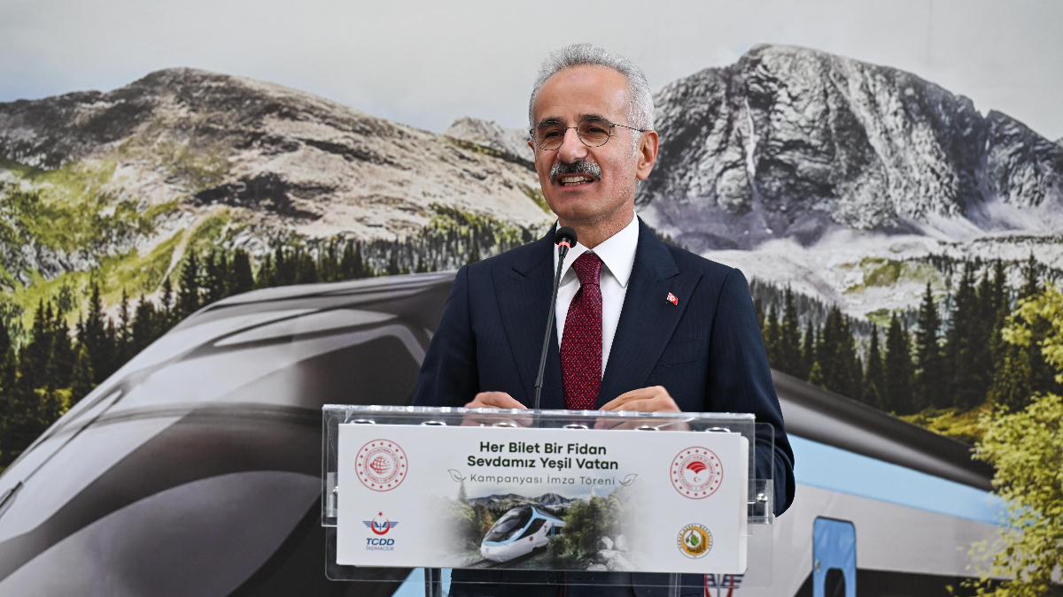 yesil vatan seferberligi iki bakan imzayi atti x3KqqZdP.jpg