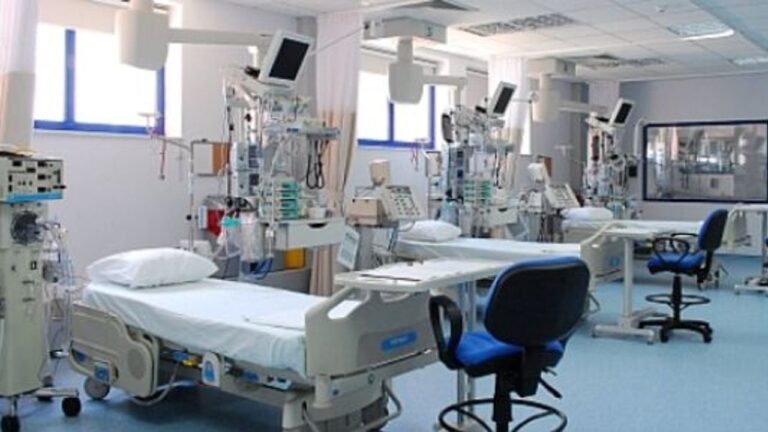 yogun-bakimda-4-hastaya-1-hemsire-tepkisi-rleYg52N.jpg
