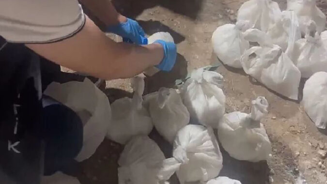 Mersin’de Depoda 27 Kilogram Uyuşturucu Madde Ele Geçirildi; İki Kişi Tutuklandı