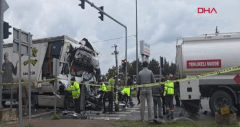 tir-tankere-carpti-feci-kaza-can-aldi-BnXCL8i5