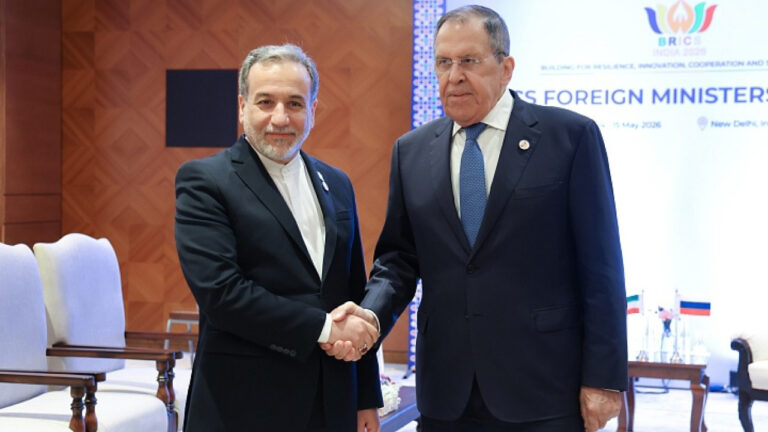 trump-cindeyken-iran-rusya-arasinda-kritik-gorusme-VGfx3EFW