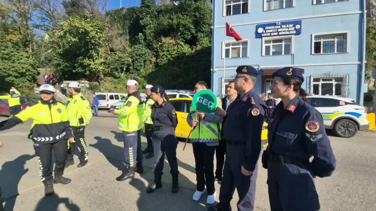 zonguldakta-ozel-bireylerden-trafik-denetimi-jScAbPGI