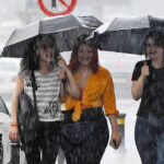 Akom saganak yagis icin istanbula saat verdi yer yer siddetini de artiracak WLT9rgcQ